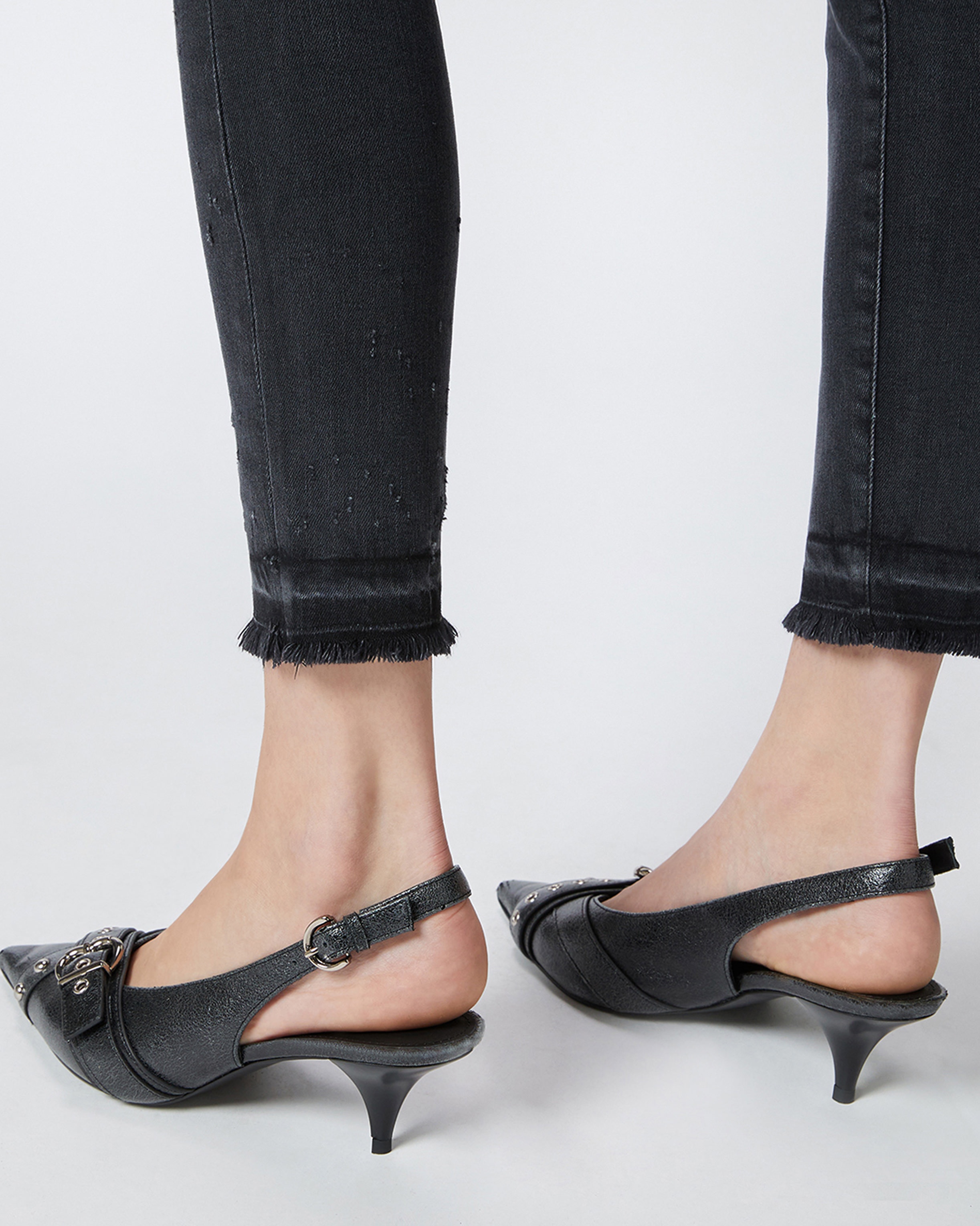 SKINNY JEANS WITH BLACK DENIM - 5