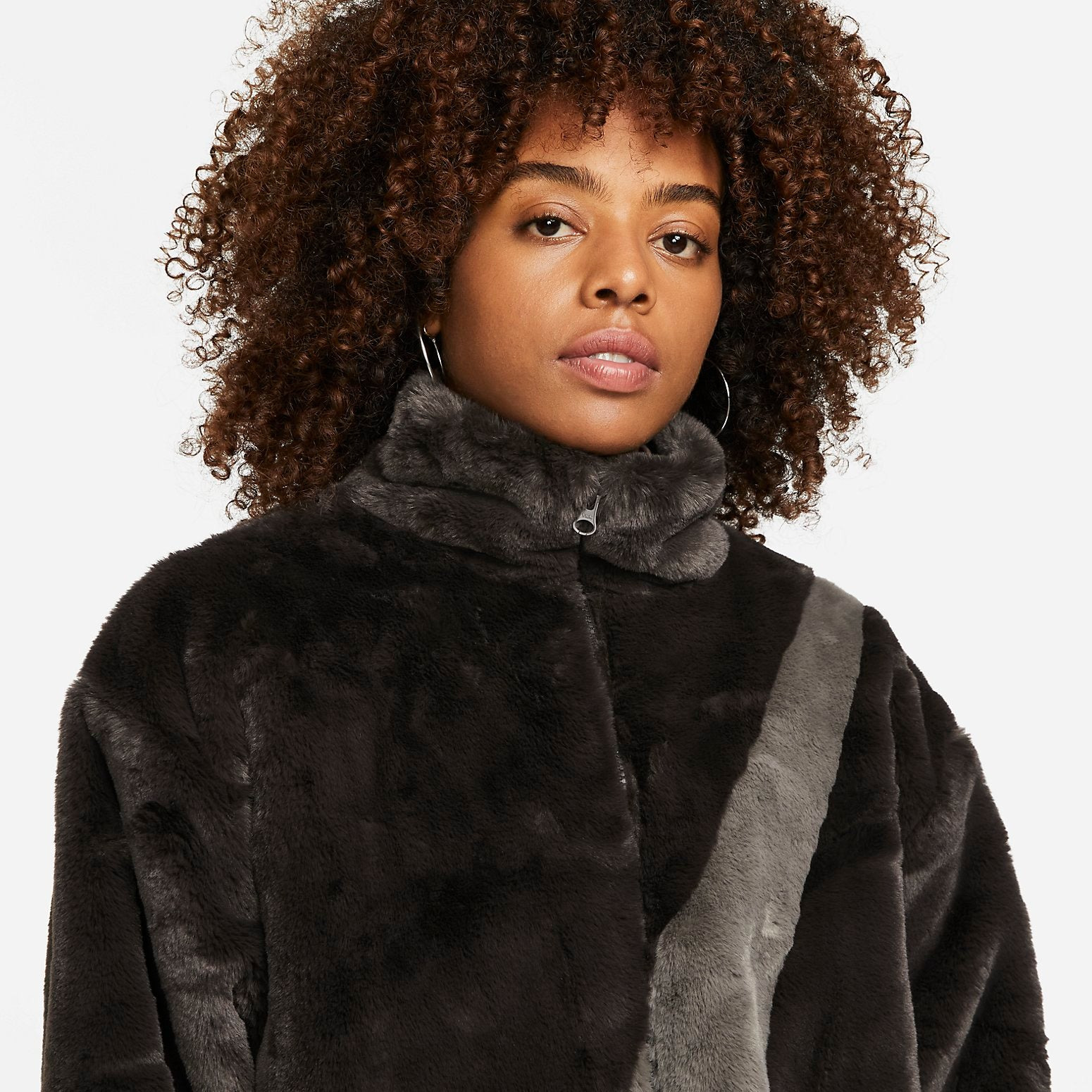 (WMNS) Nike Oversized Swoosh Logo Jacket Asia Sizing 'Velvet Brown' DO3792-220 - 3