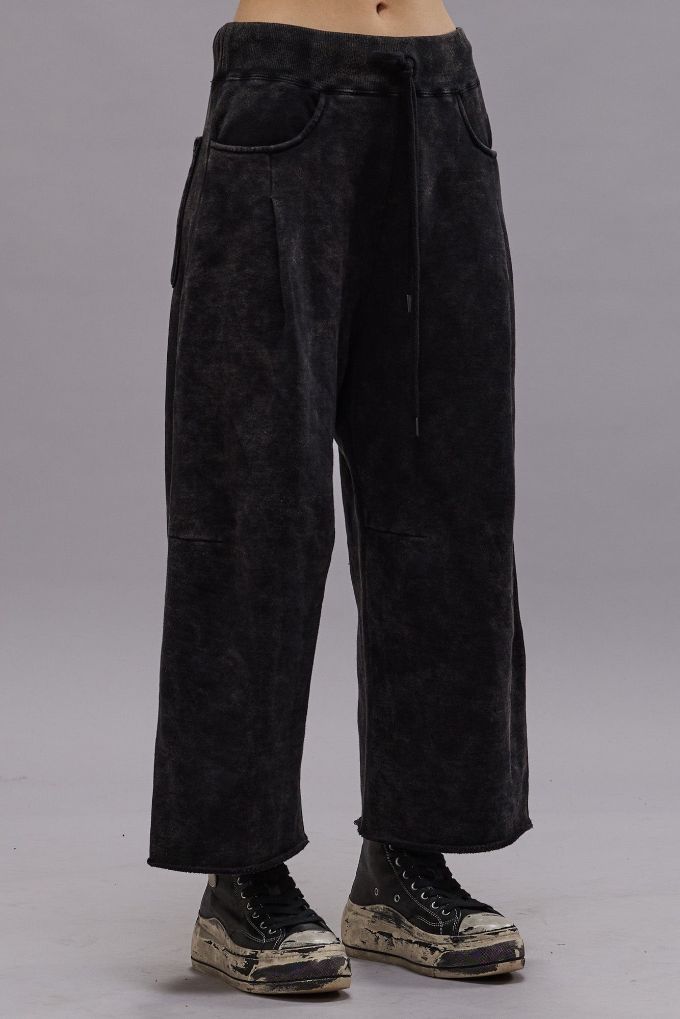CROPPED PLEATED SWEATPANT - ACID BLACK - R13 - 5