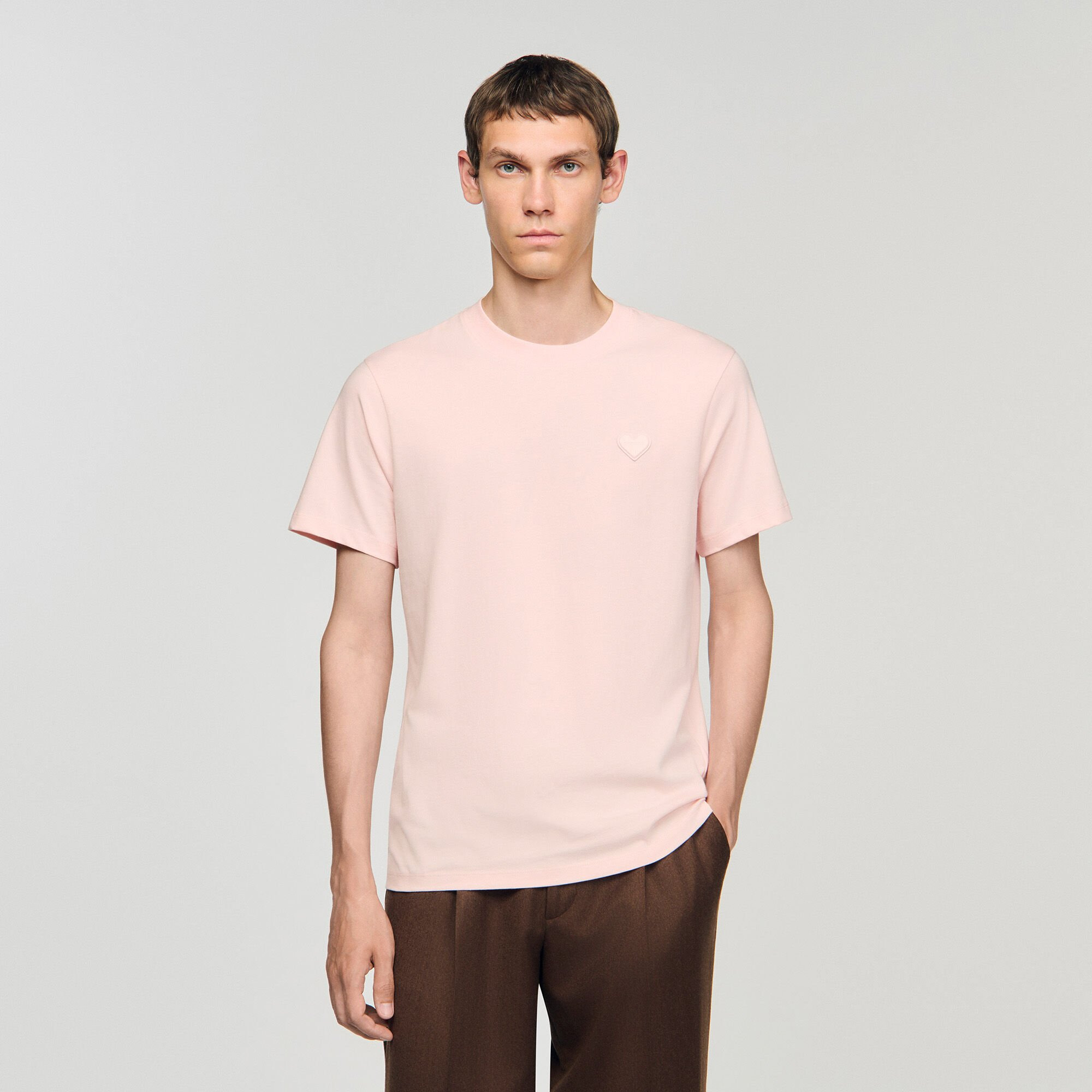 T-SHIRT WITH HEART PATCH - 4
