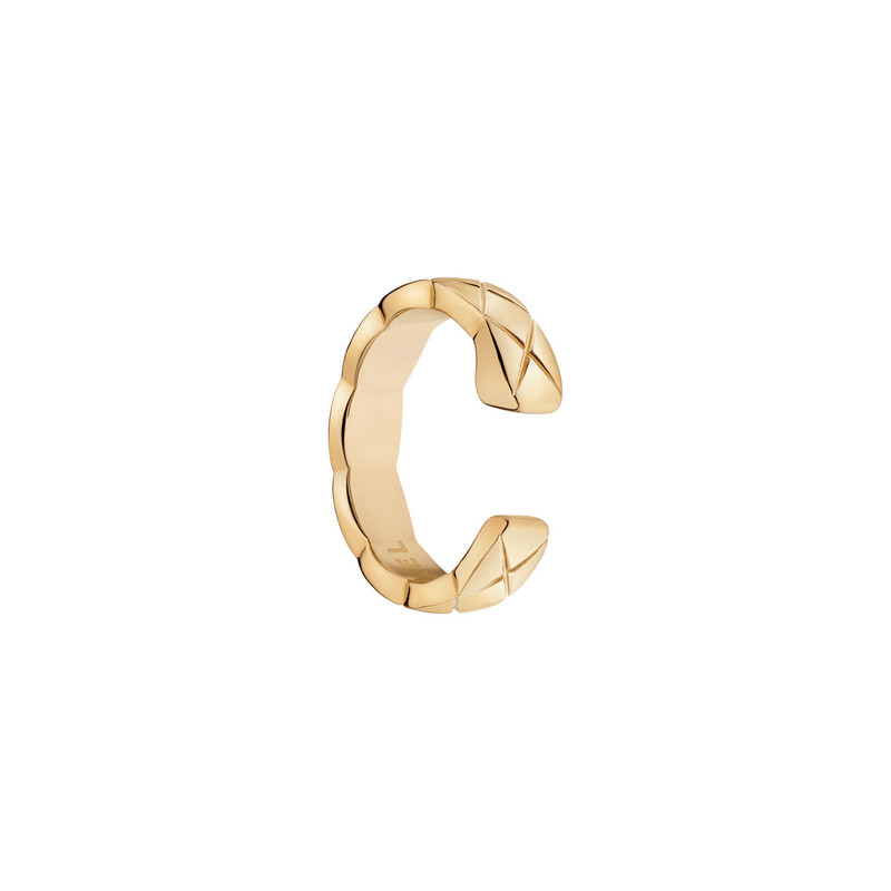 CHANEL Coco Crush single earring outlook