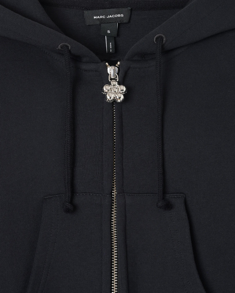 CHARM은 HOODIE를 주름을 잡았습니다 6