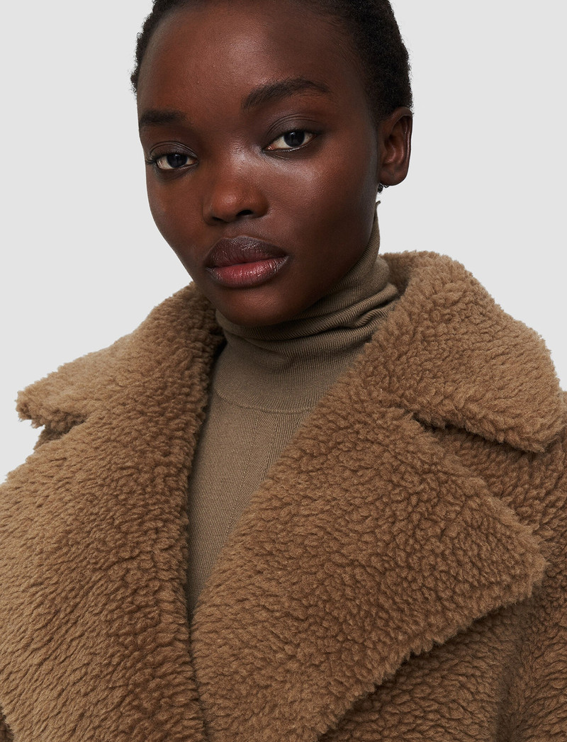 Sherpa Cacheux Coat 4