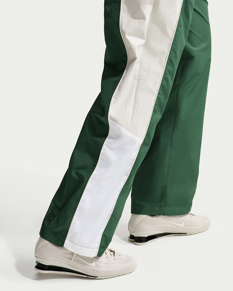 Nike Sportswear Women's Oversized Mid-Rise Track Pants 3