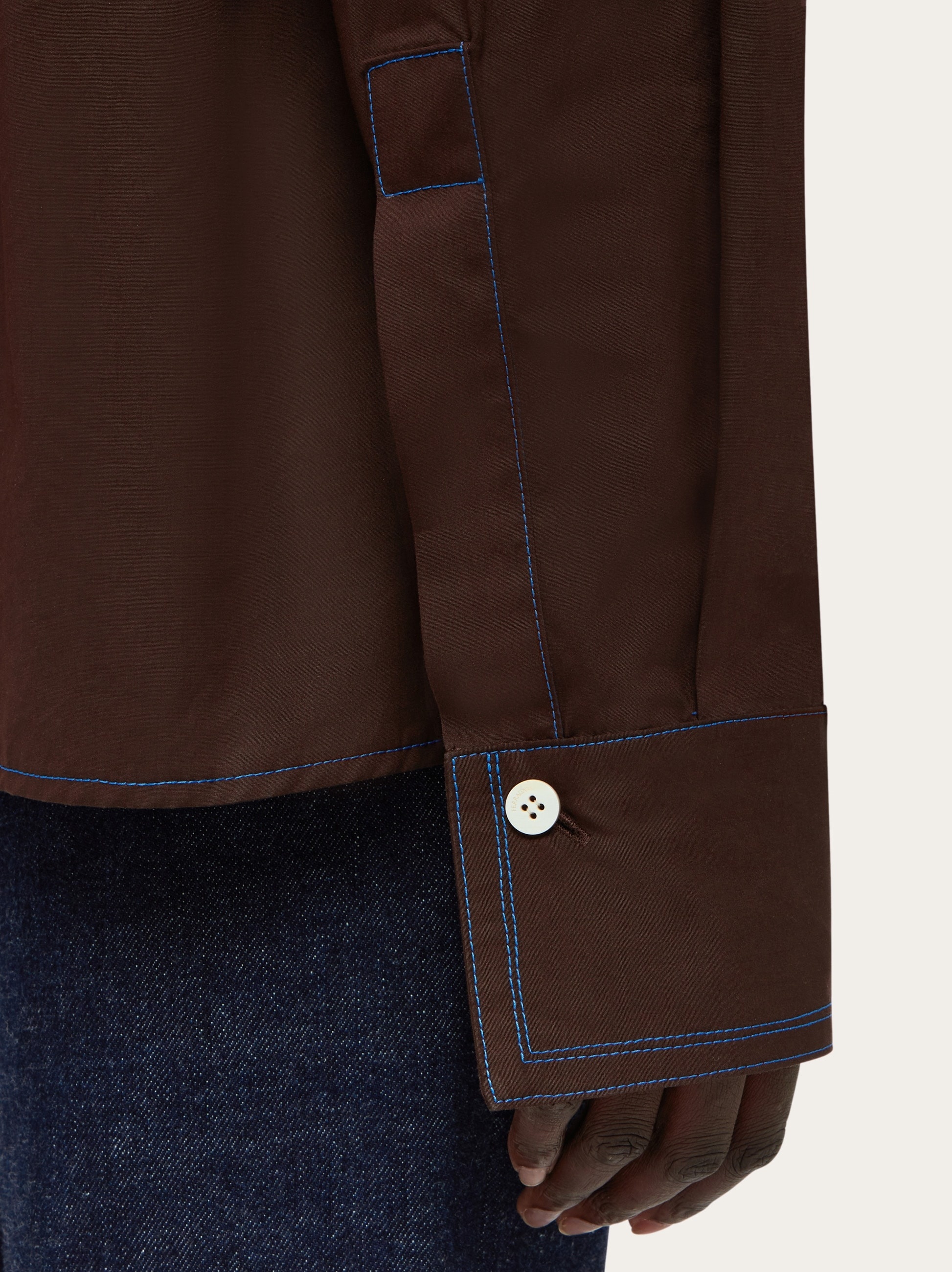 Shirt with contrasting seams - 5