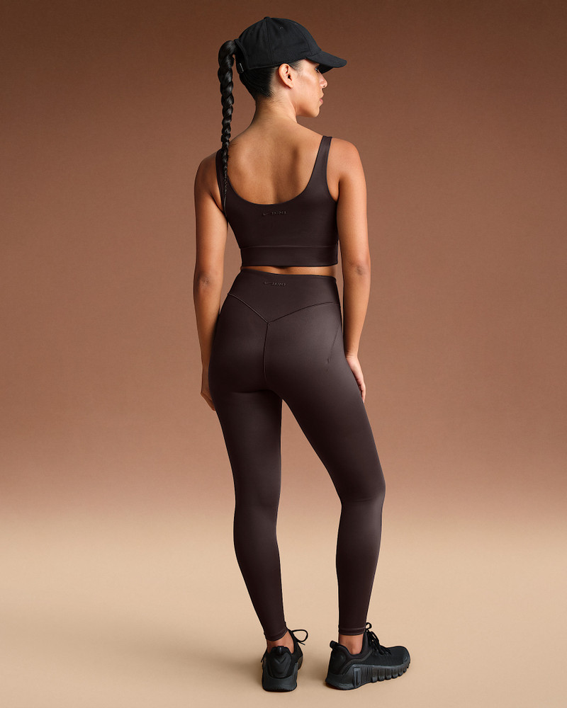 NikeSKIMS Shine Women's High-Waisted Bonded 26" Leggings 4