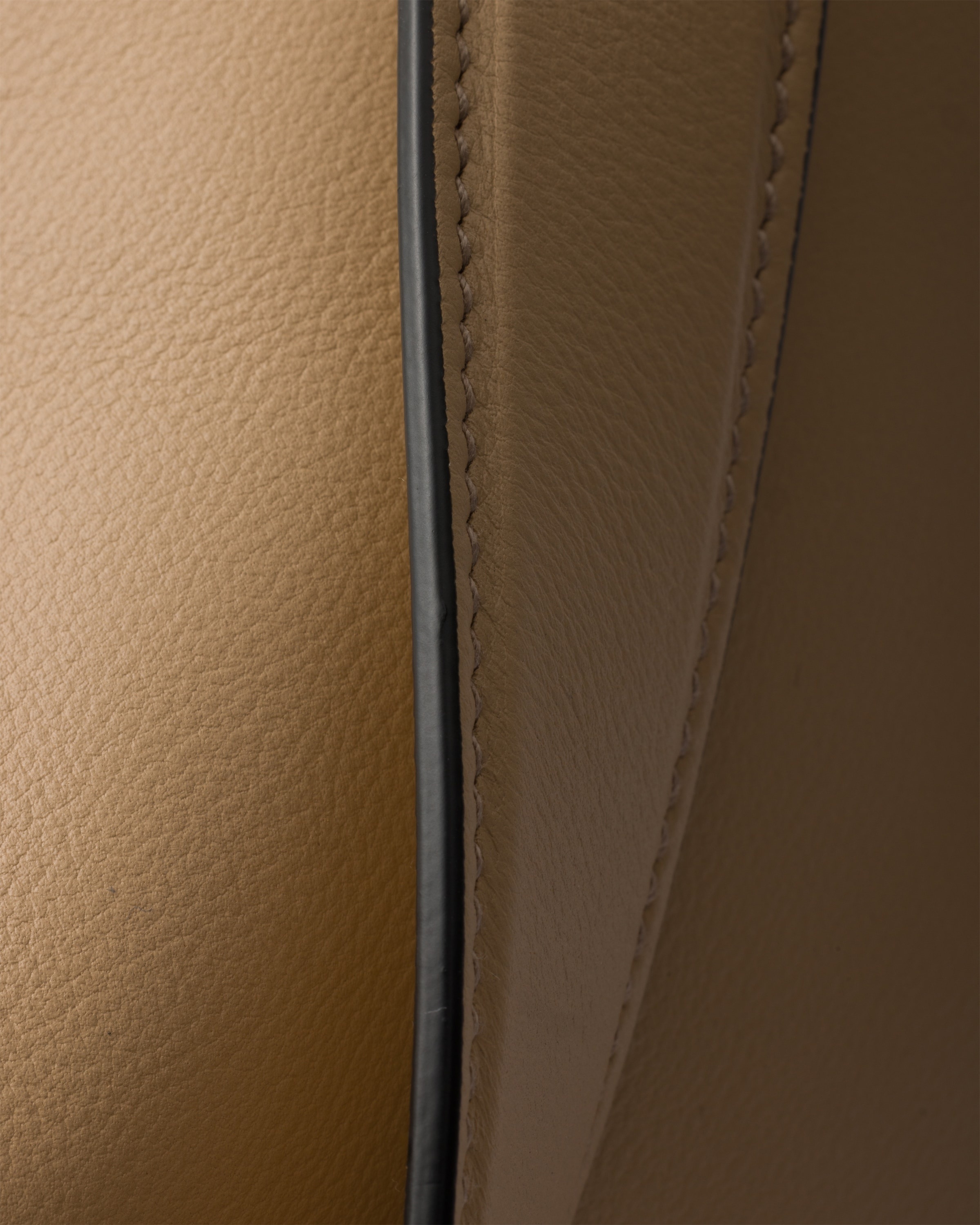 Prada Aimée large leather shoulder bag - 5