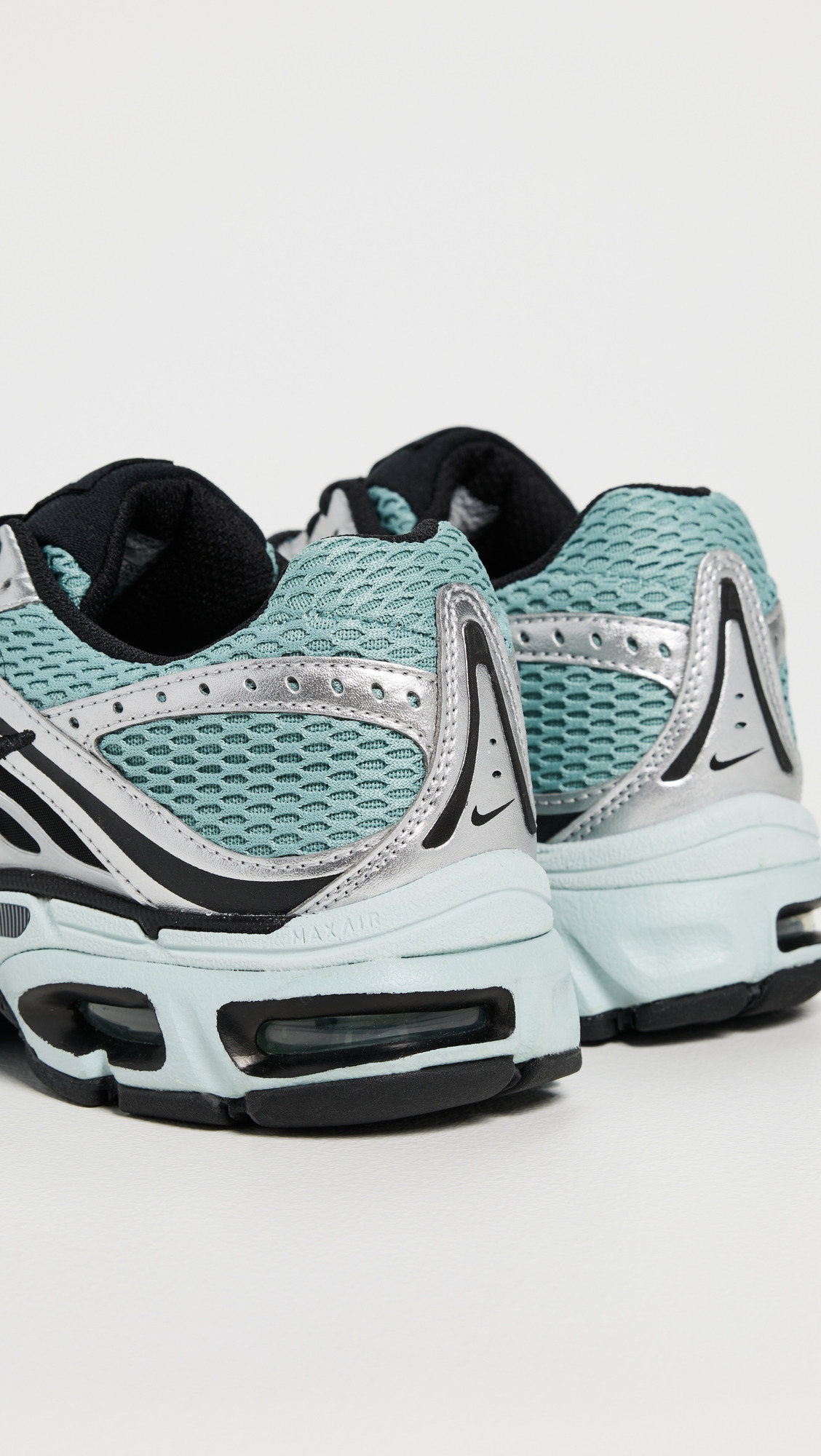 W Nike Air Max Moto 2k Sneakers - 3