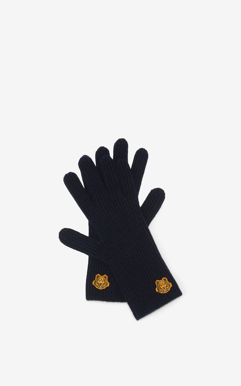 Tiger Crest wool gloves 1