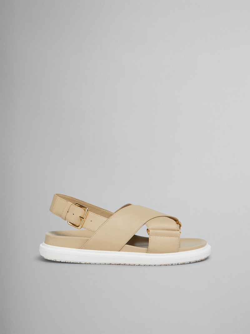 BEIGE LEATHER FUSSBETT 1