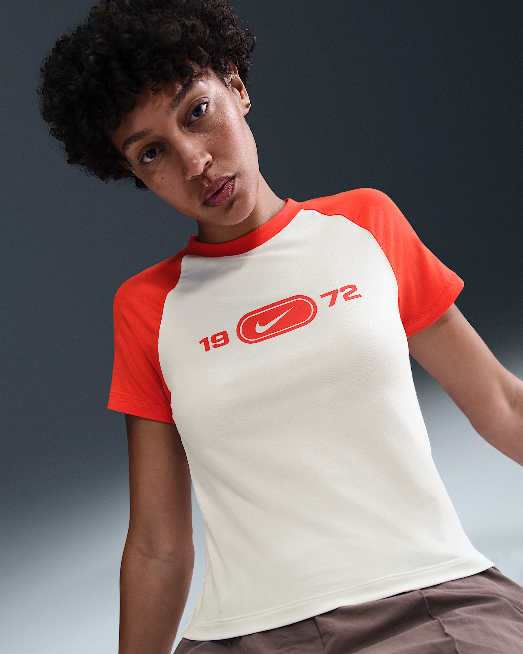 Nike Sportswear Chill Knit Women's Slim Graphic T-Shirt - 3