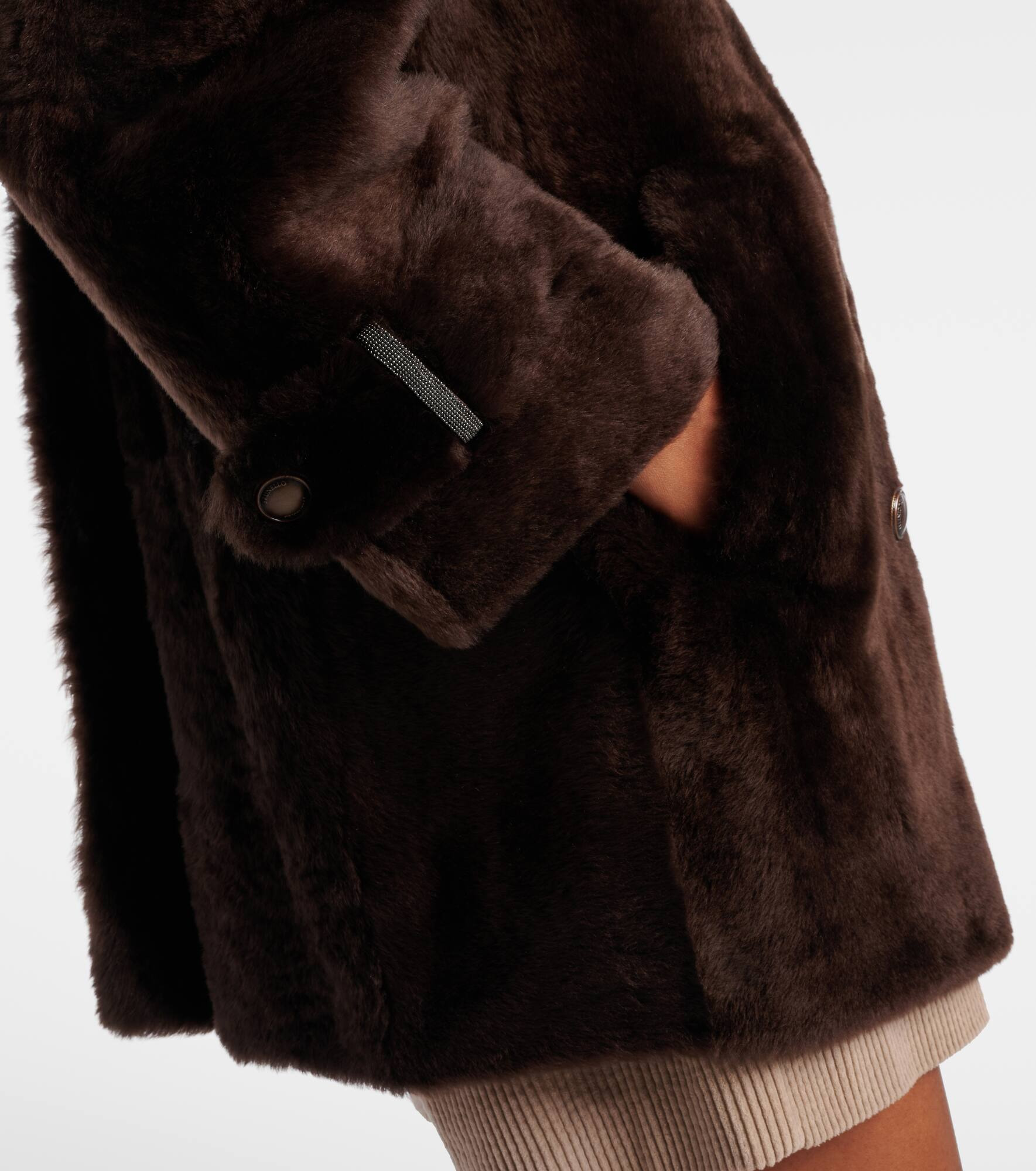 Double-breasted shearling jacket - 6