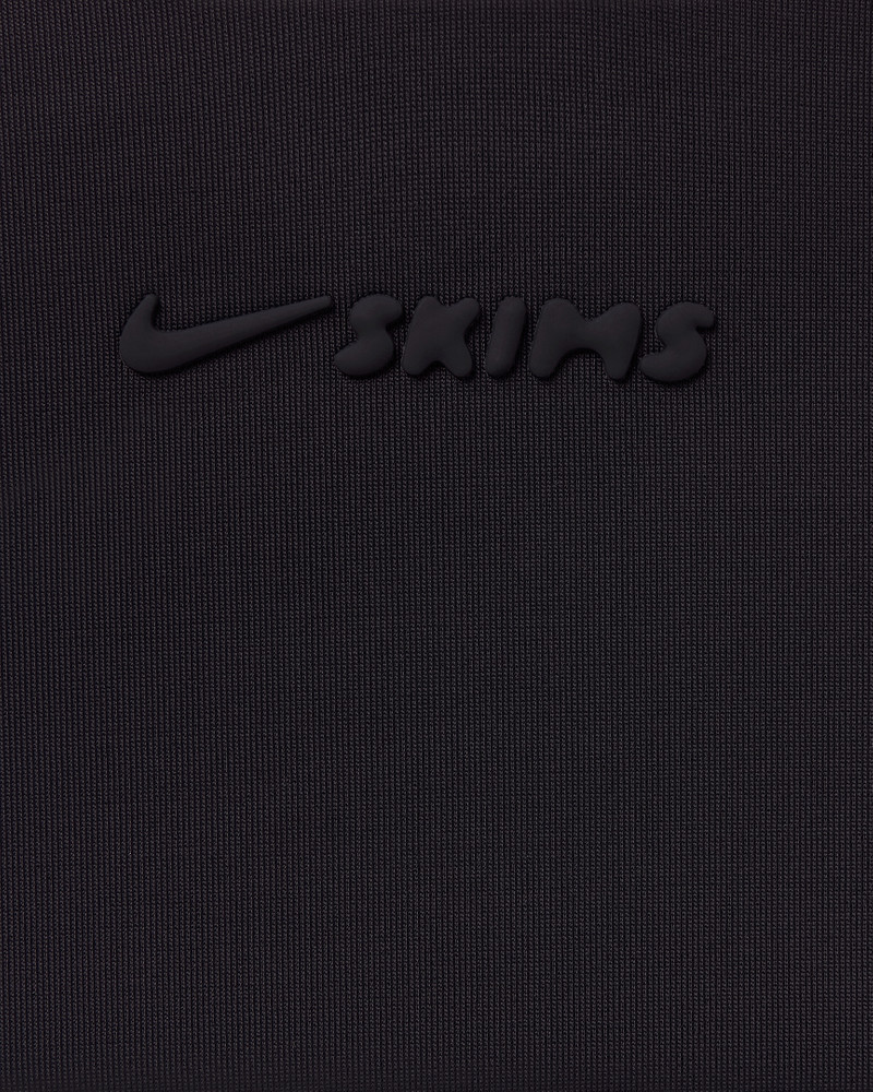 NikeSKIMS Shine Women's V-Neck Bra 6