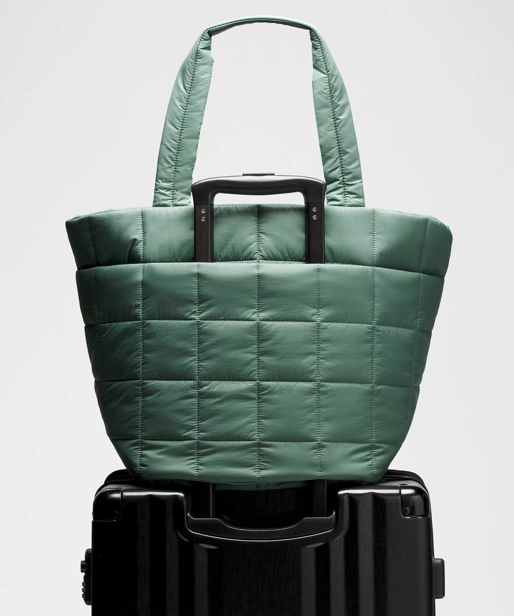Quilted Grid Tote Bag 26L - 5