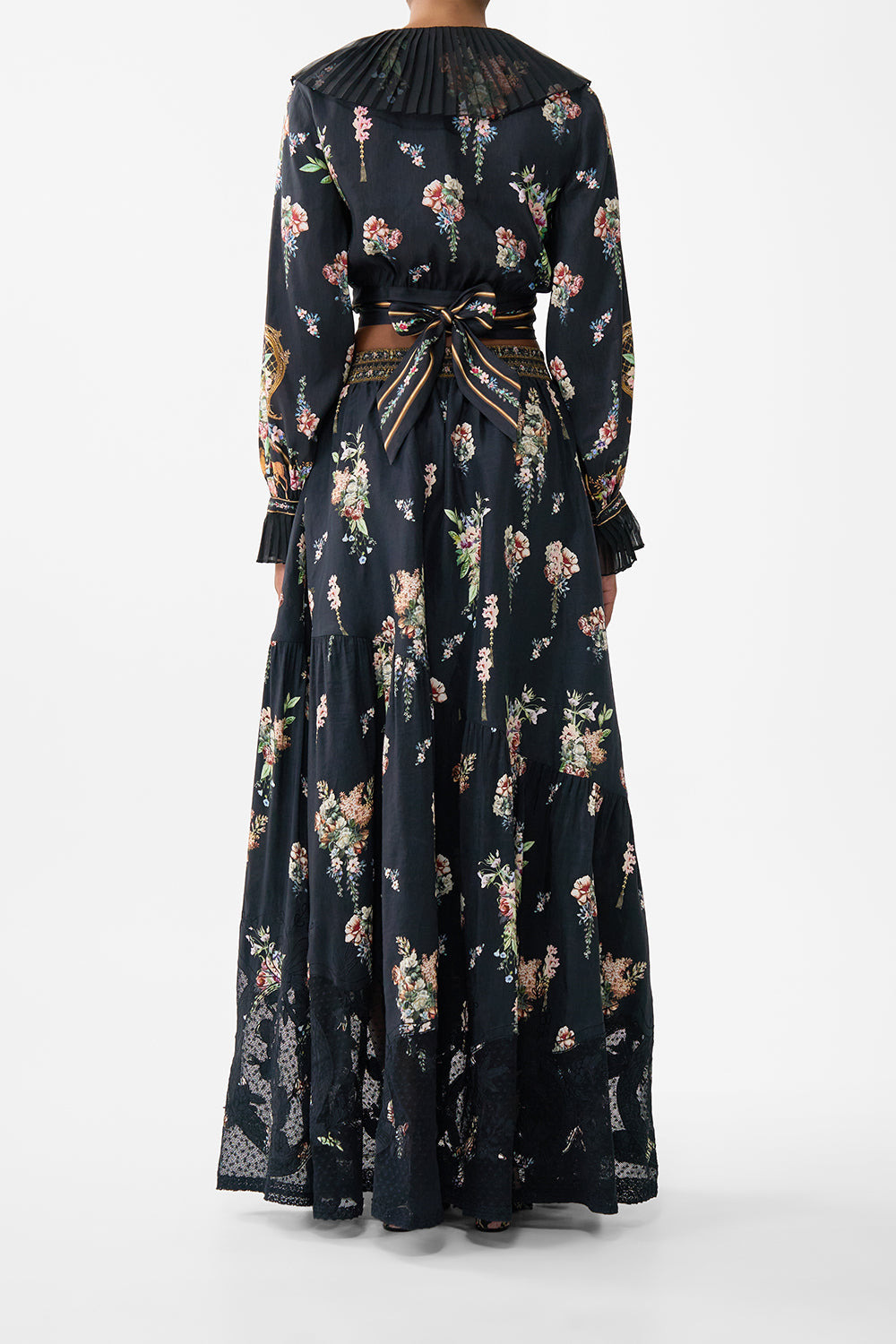 SKIRT WITH SHAPED SEAM - 3