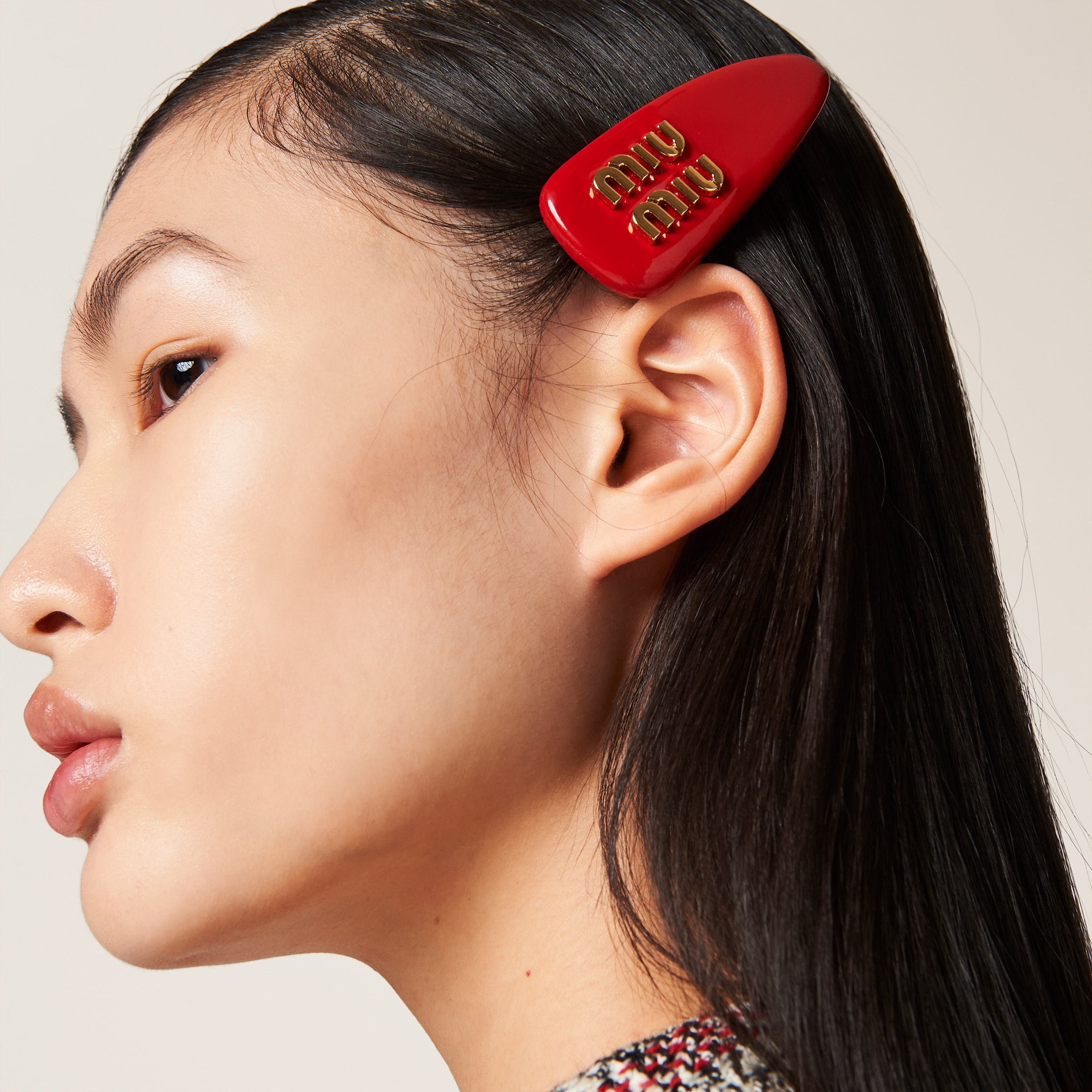 Patent leather hair clip - 2
