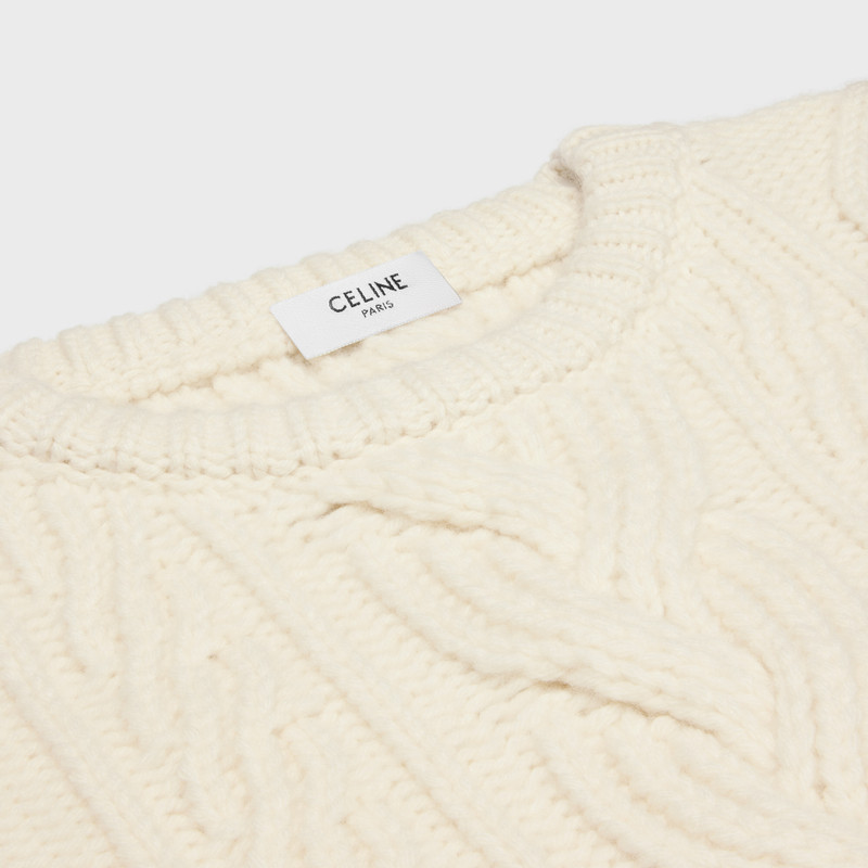 oversized crew neck sweater in cashmere aran 3