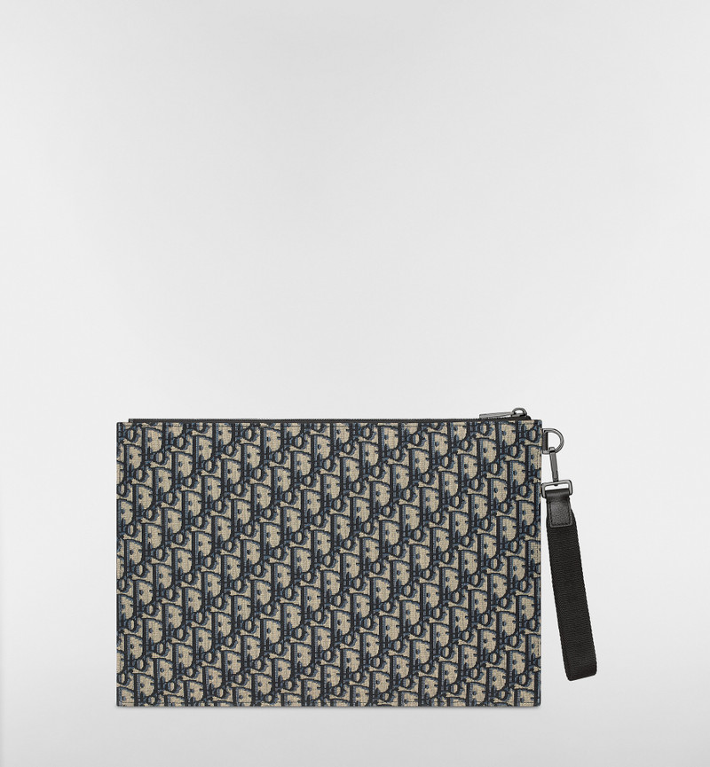 Dior A4 Pouch outlook