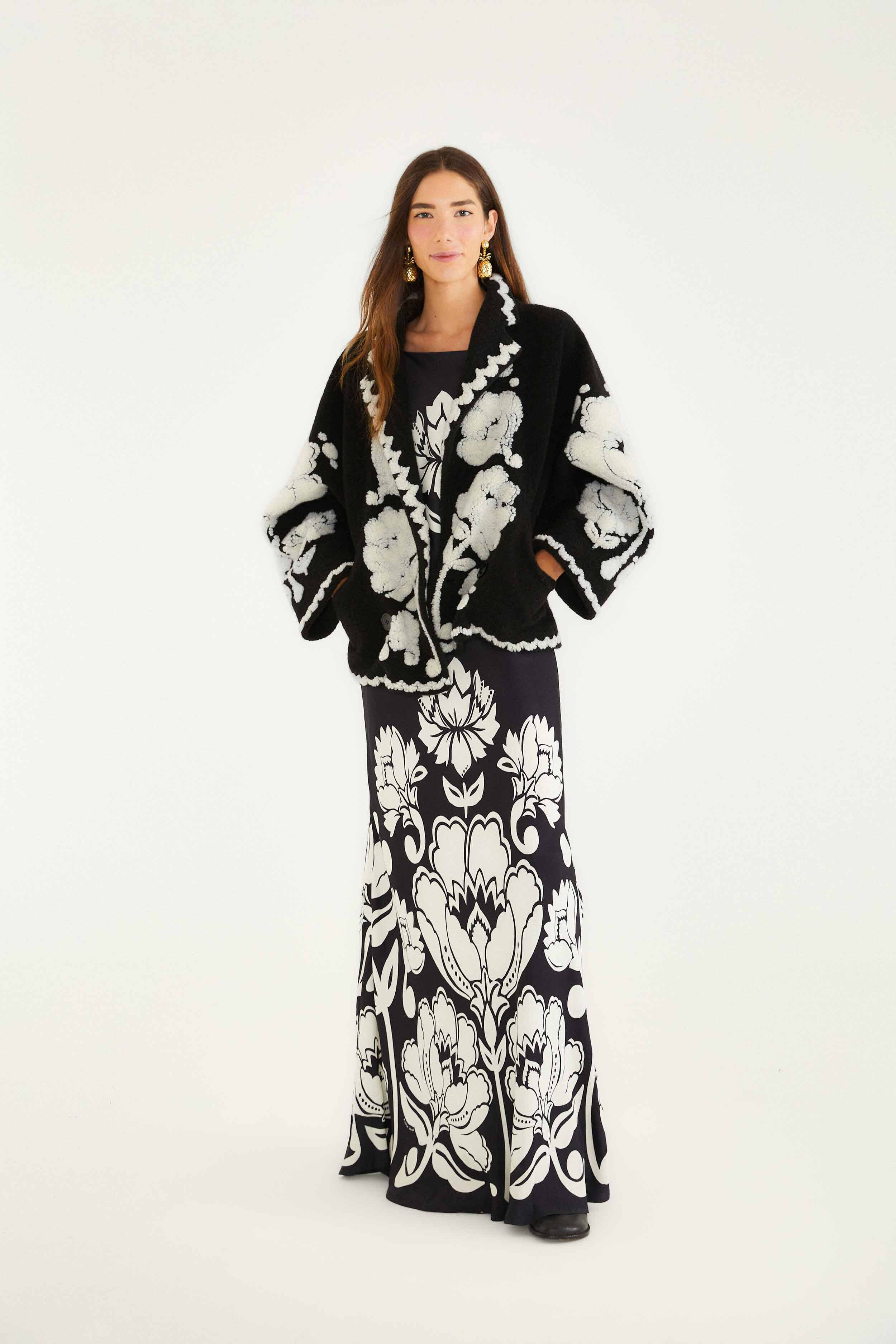 Black & White Floral Arabesque Fleece Coat - 2