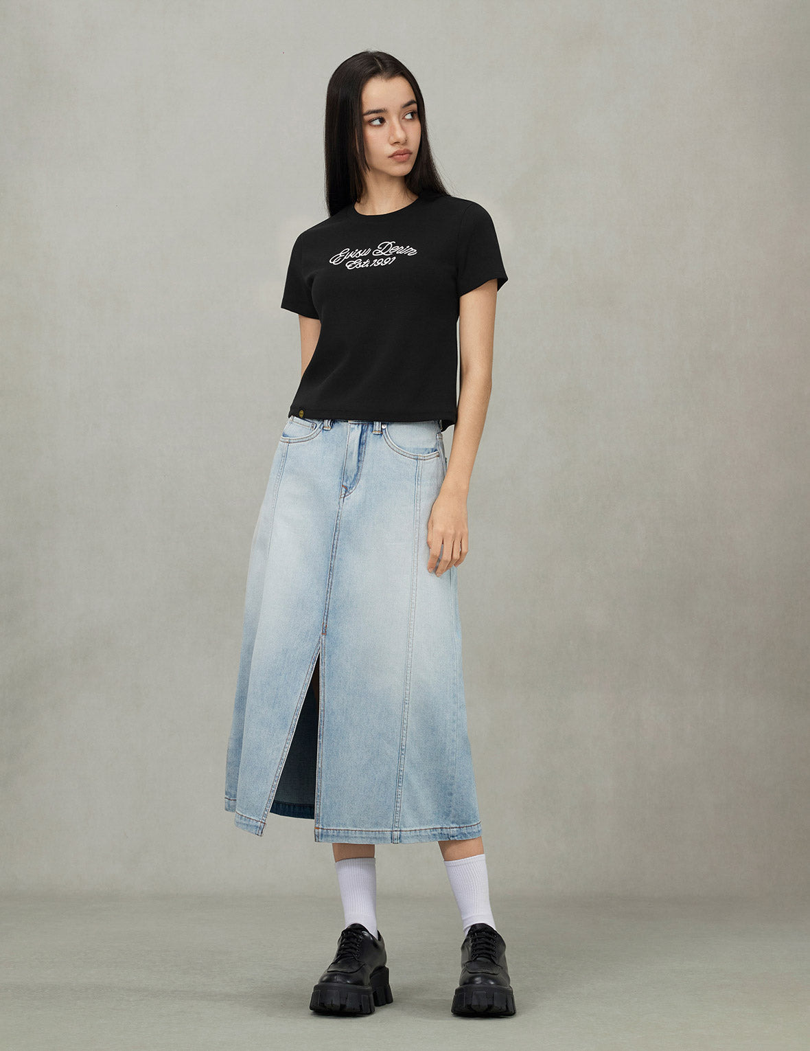 Rope Twist Slogan Embroidery Boyfriend T-Shirt - 3