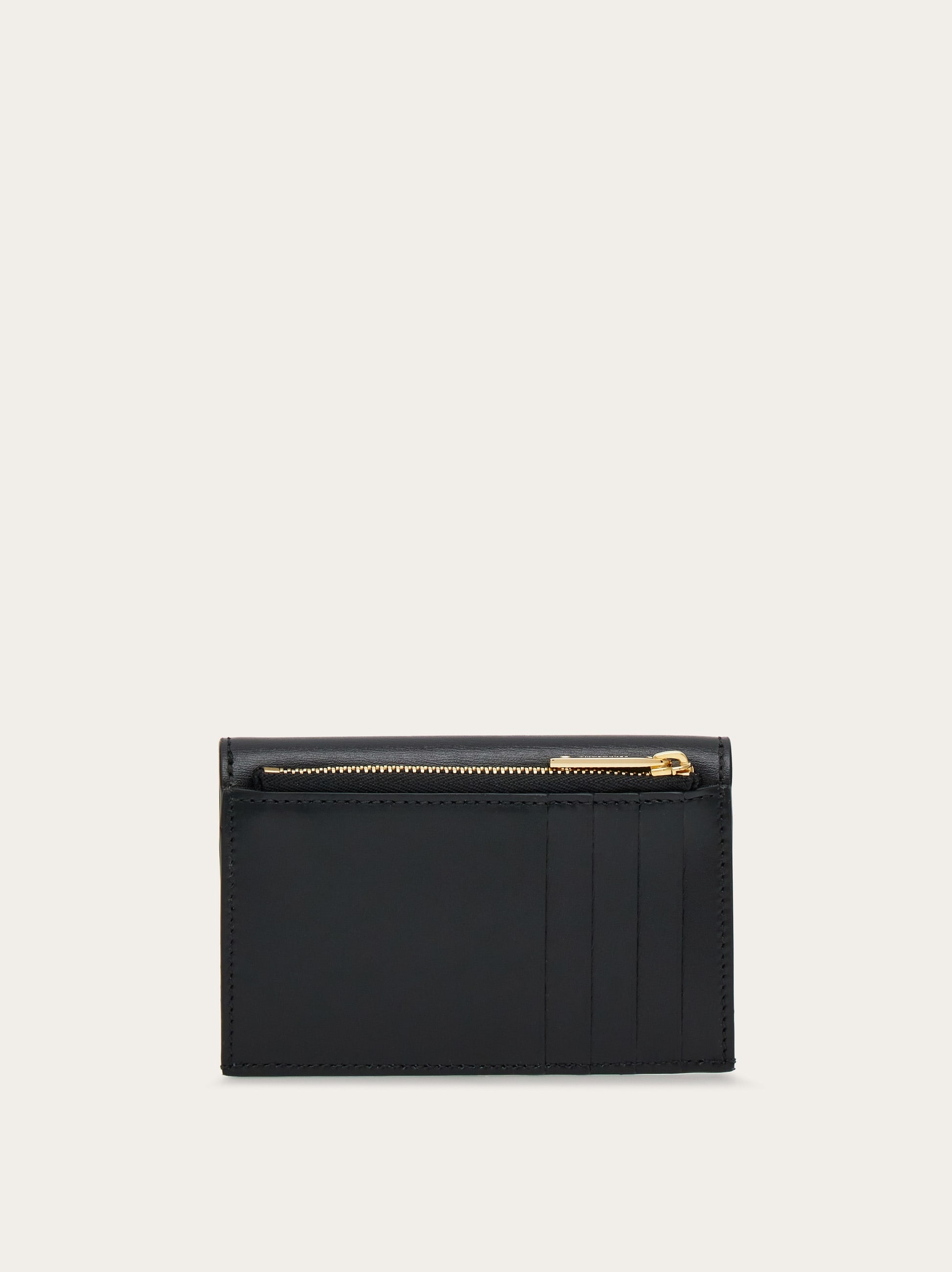 Asymmetrical flap credit card holder - 3