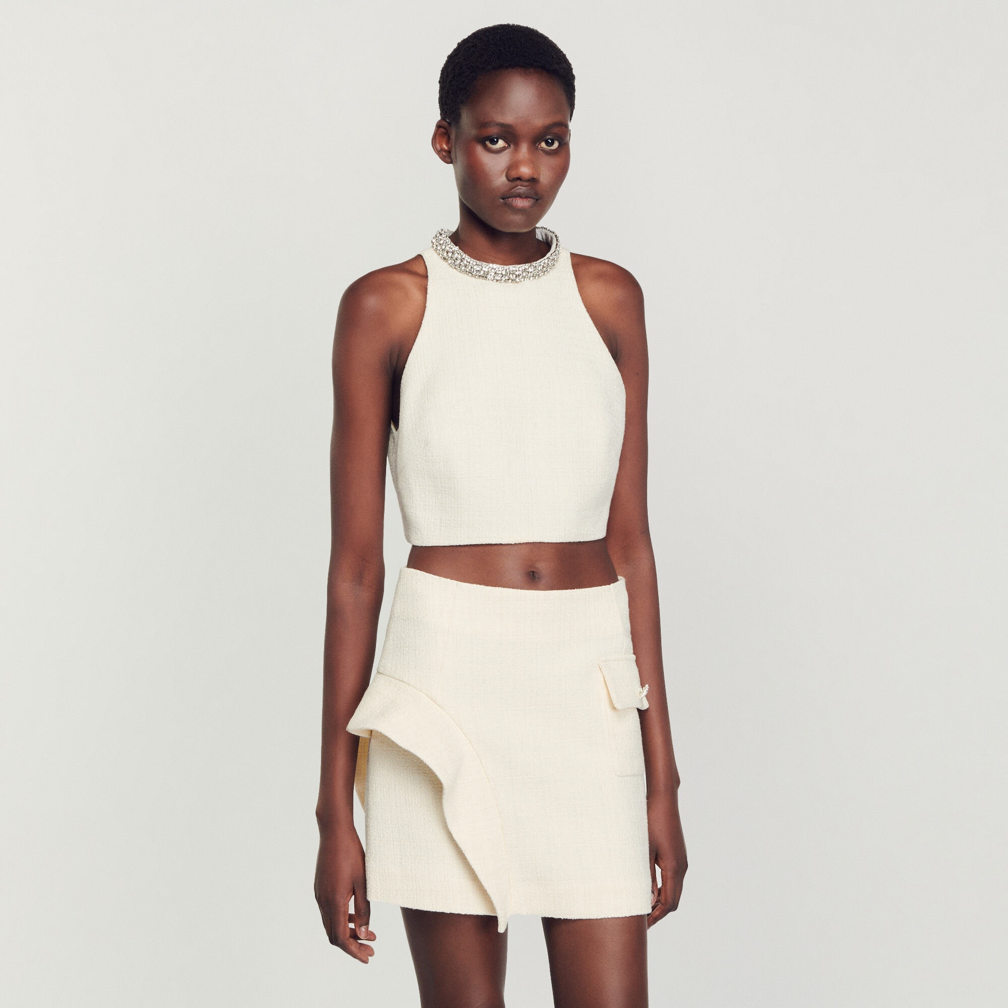 SHORT SKIRT WITH A RUFFLE - 5