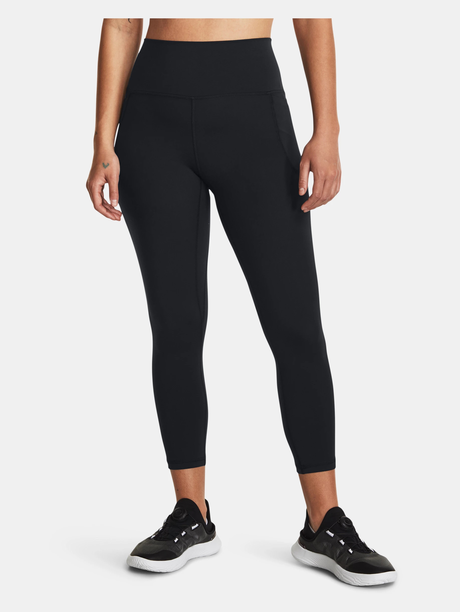 Women's UA Meridian Crop - 2