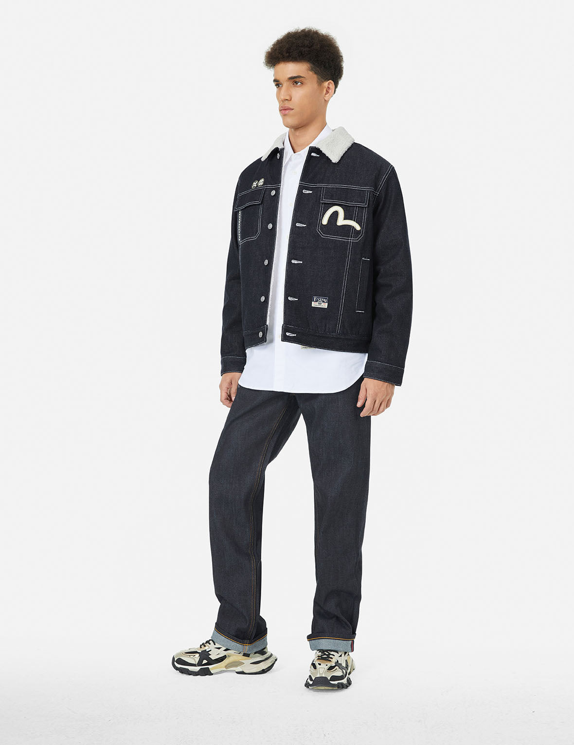 Contracting Embroidery and Inserted Daicock Relax Fit Denim Jacket - 3
