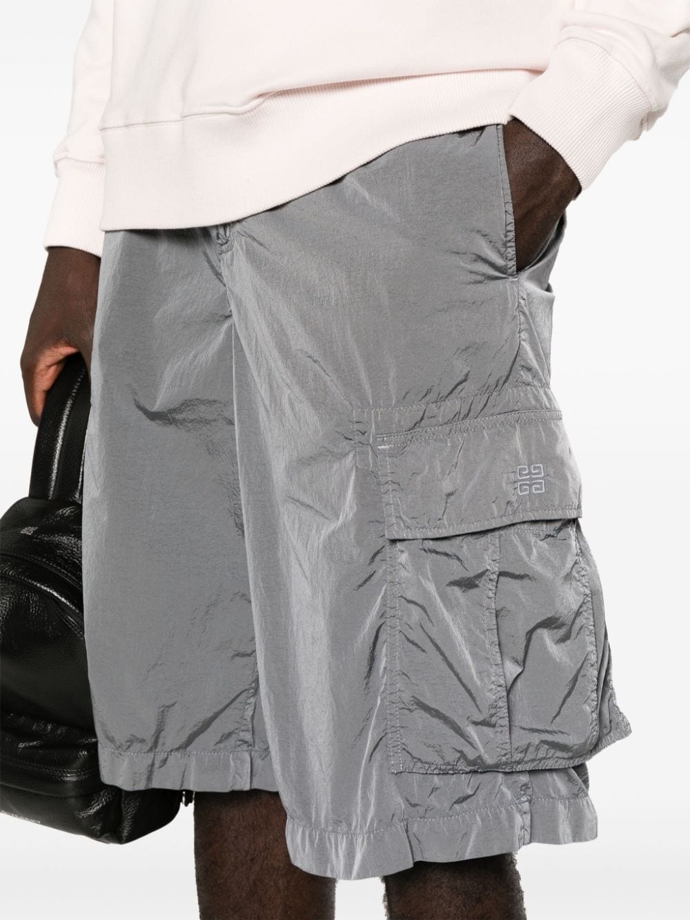 4G-embroidered cargo shorts - 5