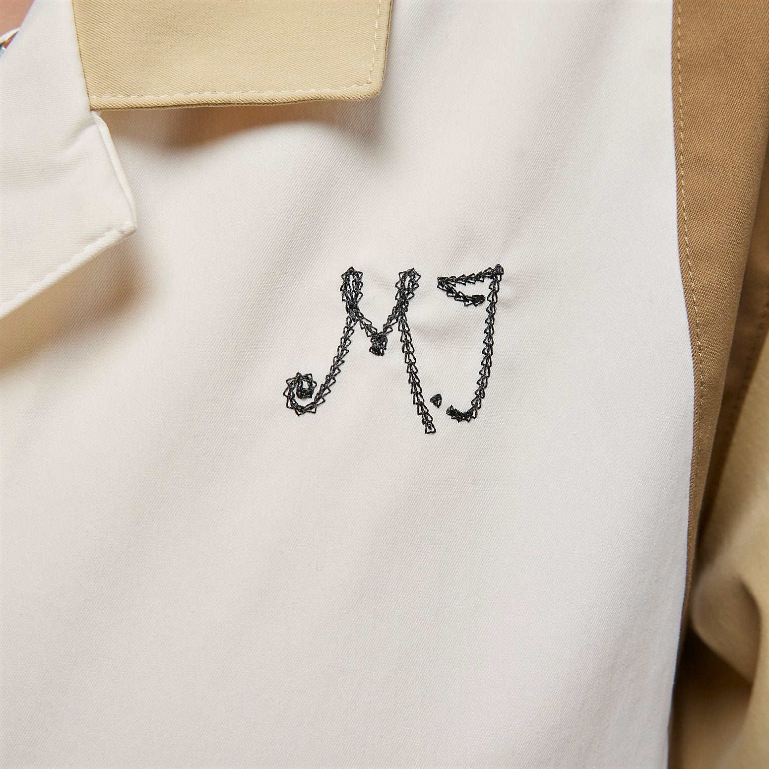 (WMNS) Air Jordan Button-Down Shirt 'White' DZ3341-133 - 2