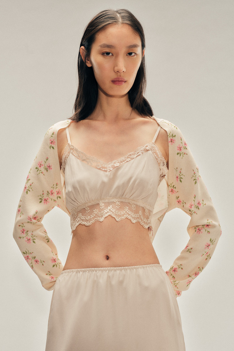 Tiny Flower Cutout Sleeve Jumper 3