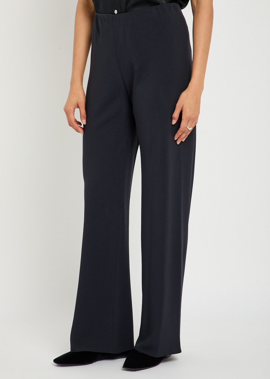 Vince Crepe Straight-leg Trousers - 2
