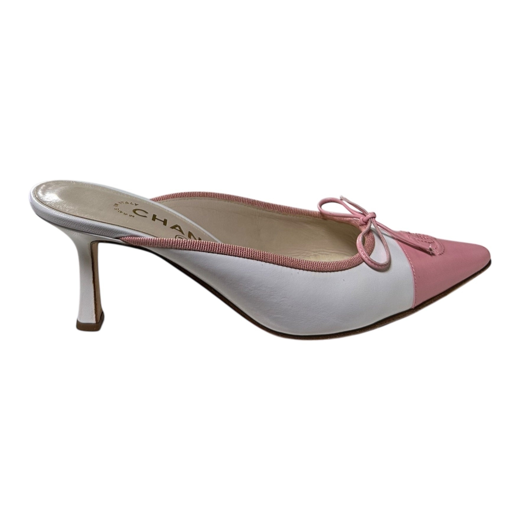 CHANEL Vintage CC Logo Ribbon Pointed Toe Bow Mule Heels - 4