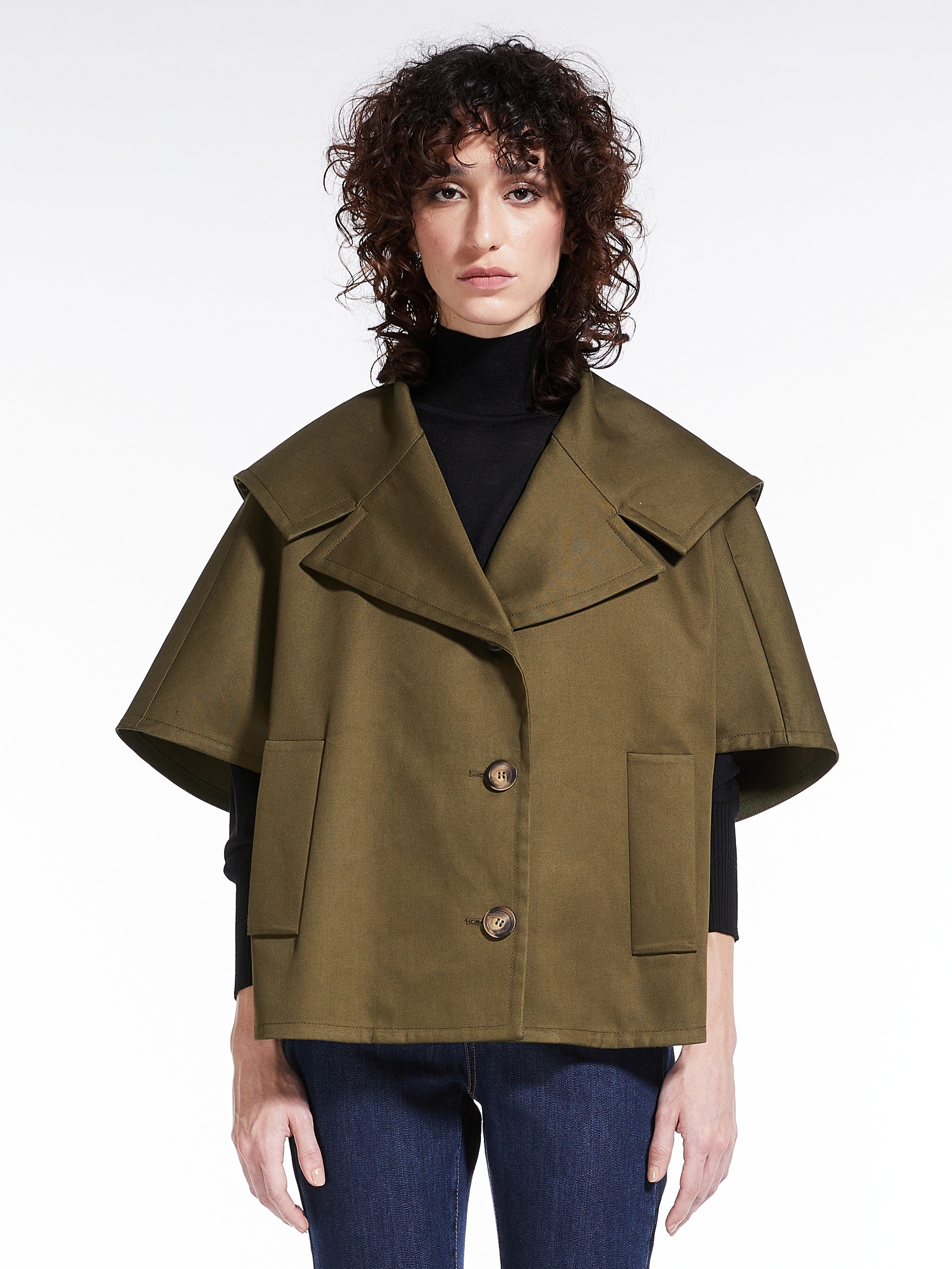 【関税＆送料込み】Max Mara Vesuvius Cape Accessories 5021055106003-d-usa.jpg