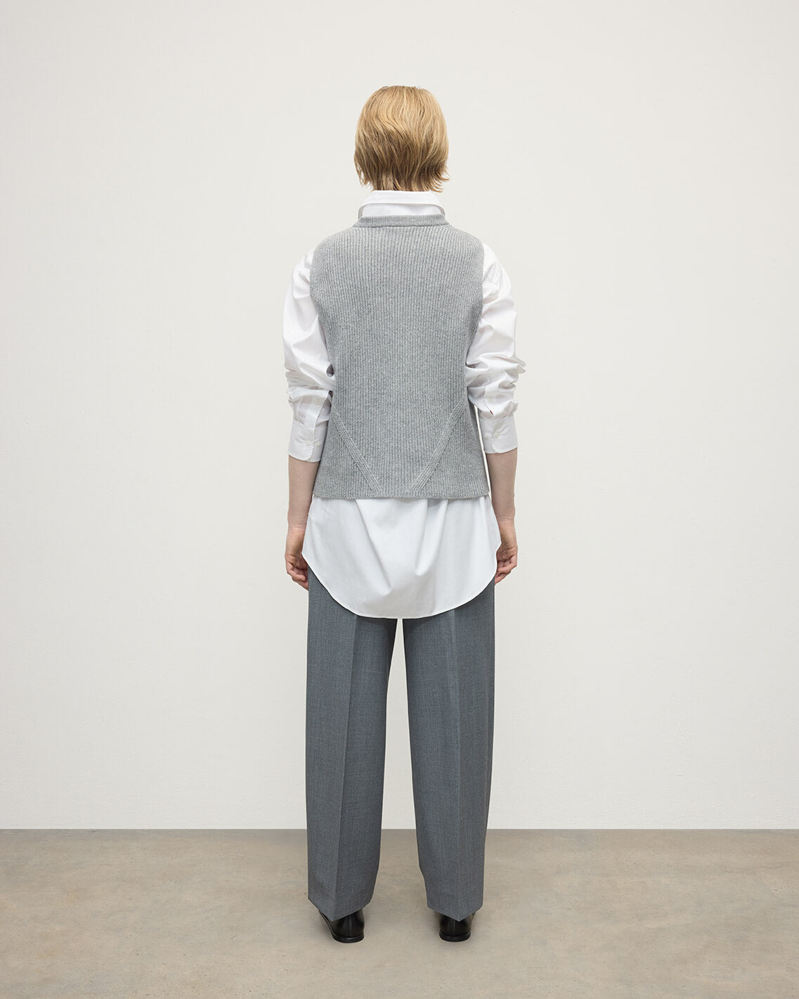 Sleeveless Grey Cashmere Tank Top - 4