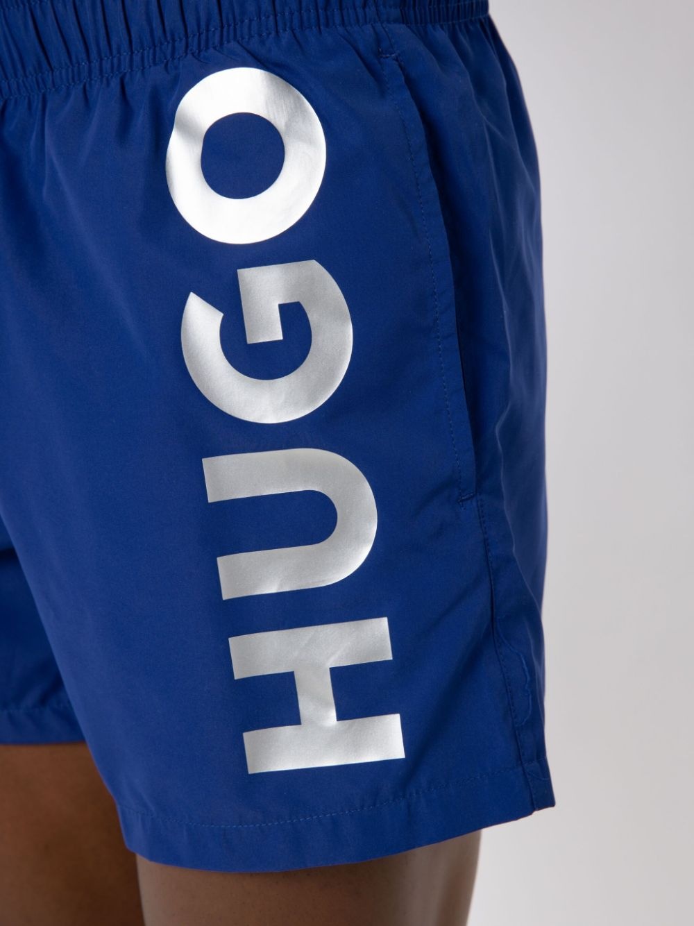 Abas metallic logo-print swim shorts - 5