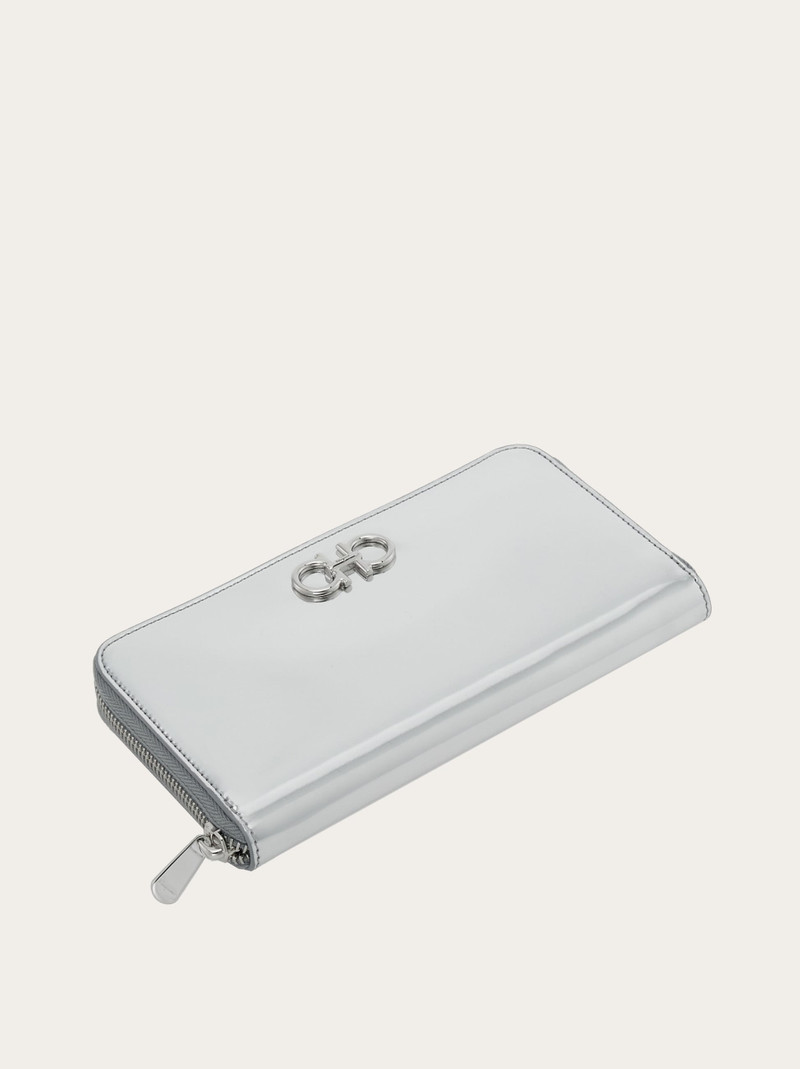 FERRAGAMO Gancini continental wallet outlook