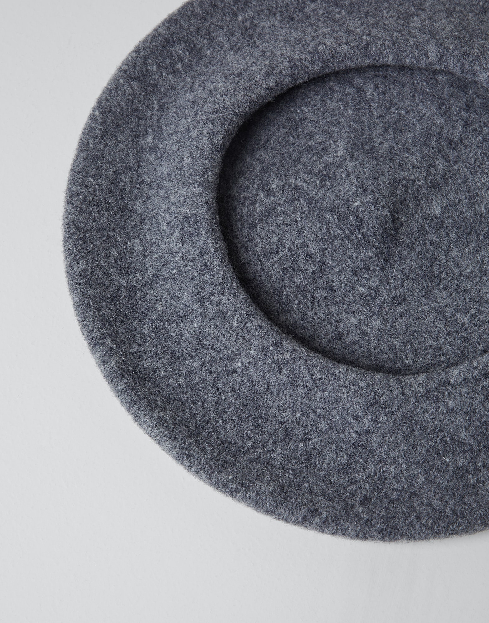 Wool beret with Precious detail - 2