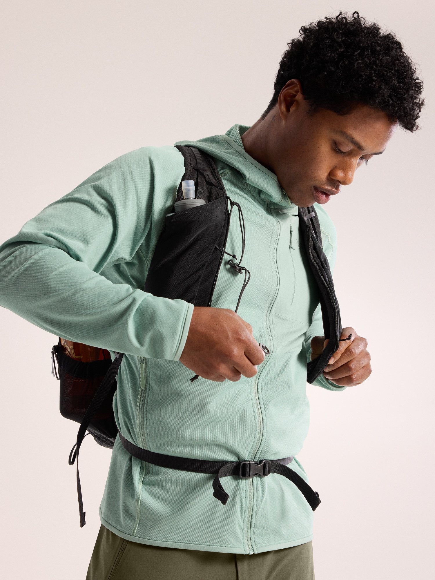 Delta Hoody - 3