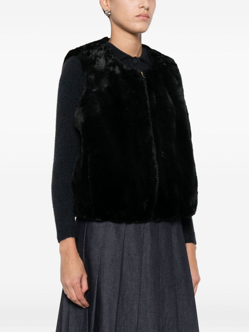faux-fur gilet 3