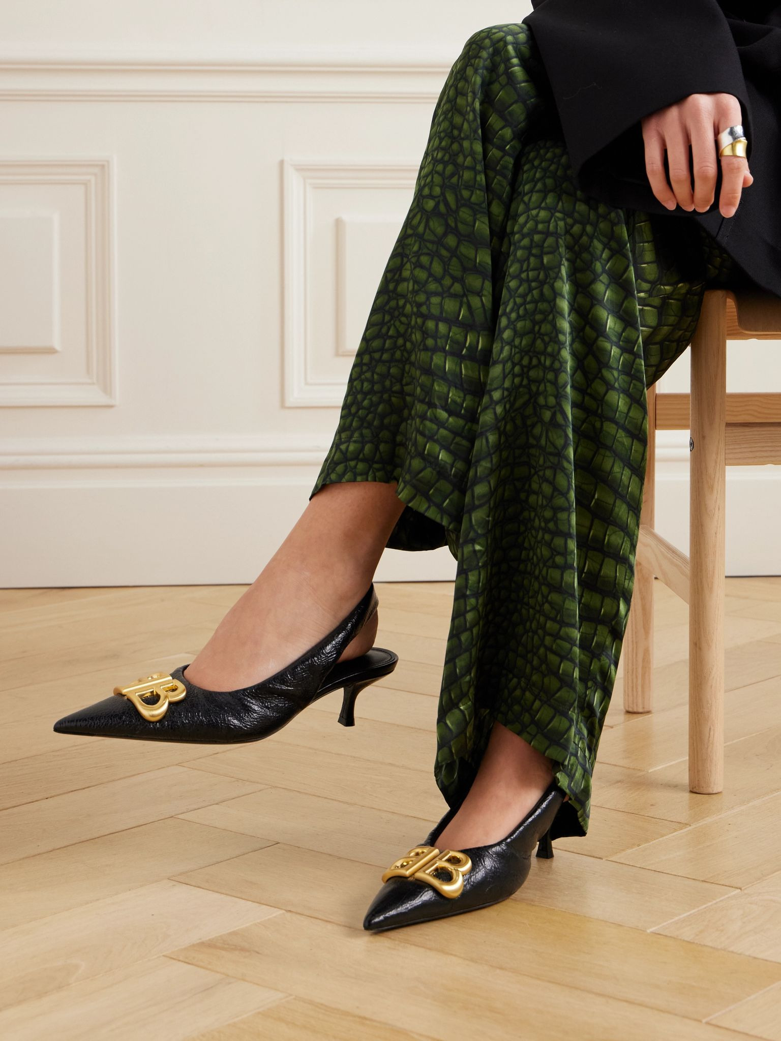 Monaco logo-embellished crinkled-leather slingback pumps Black - 2