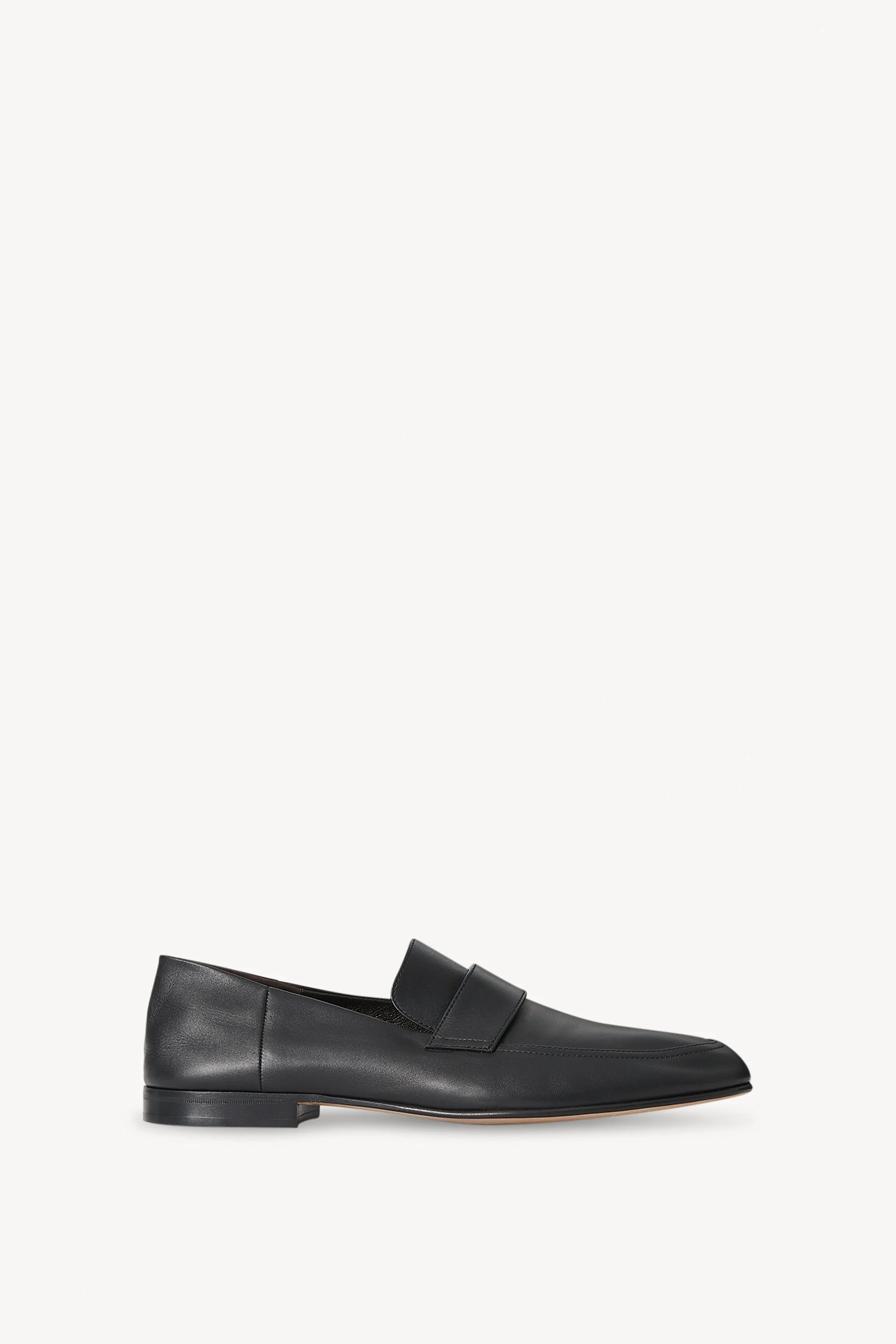 Classic Loafer in Leather - 1