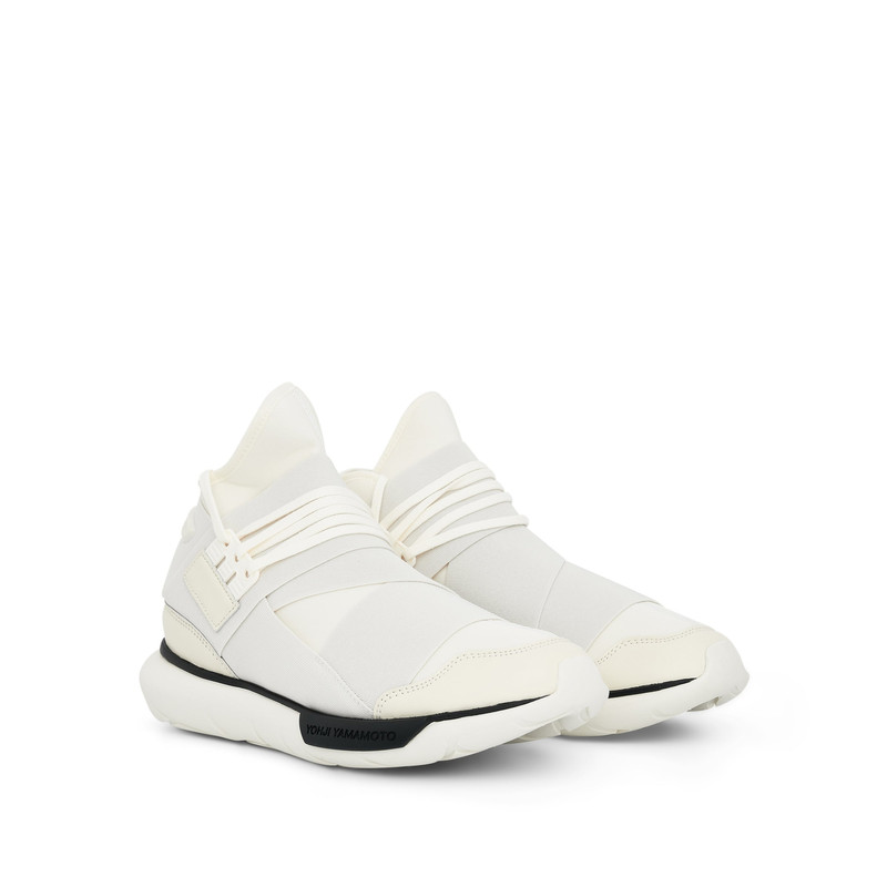 Y-3 Qasa Sneaker in Cream White/Black outlook