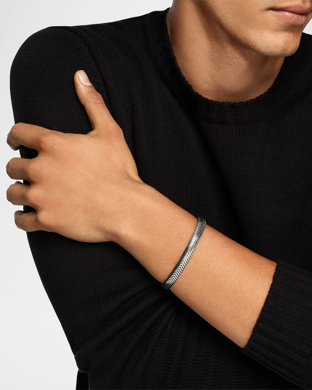 Men's Chevron Cuff Bracelet in Silver, 8mm - 2