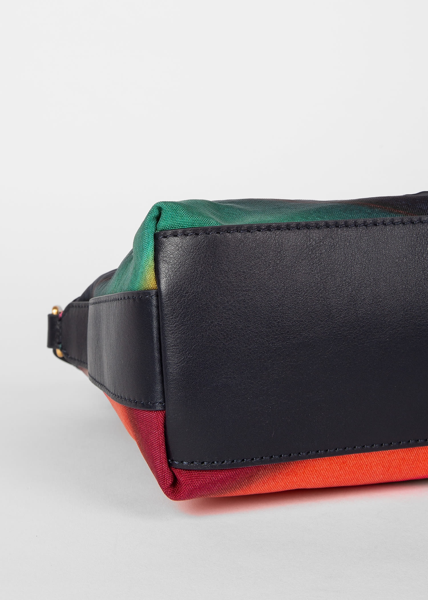 'Spray Swirl' Bag - 5