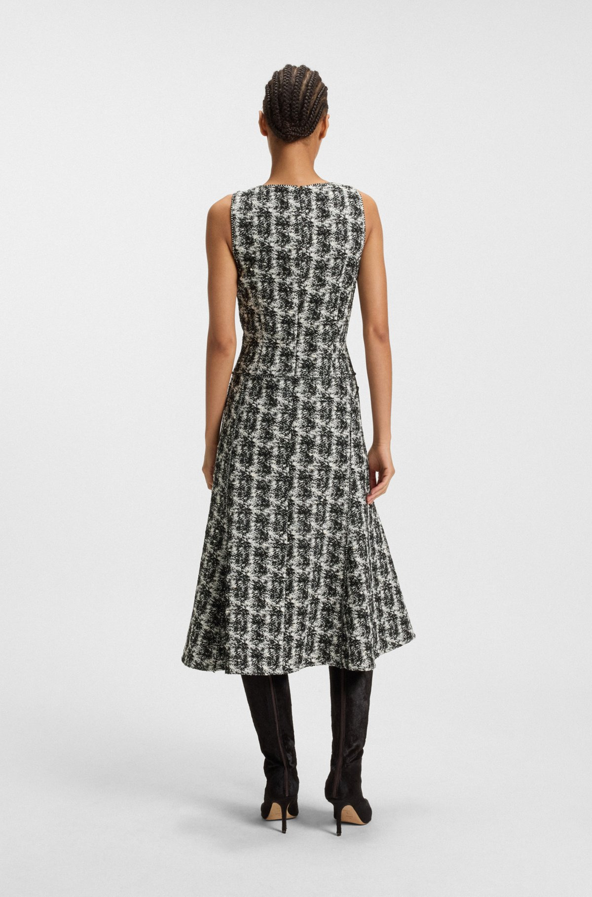 SLEEVELESS DRESS IN PATTERNED FEATHER TWEED - 4