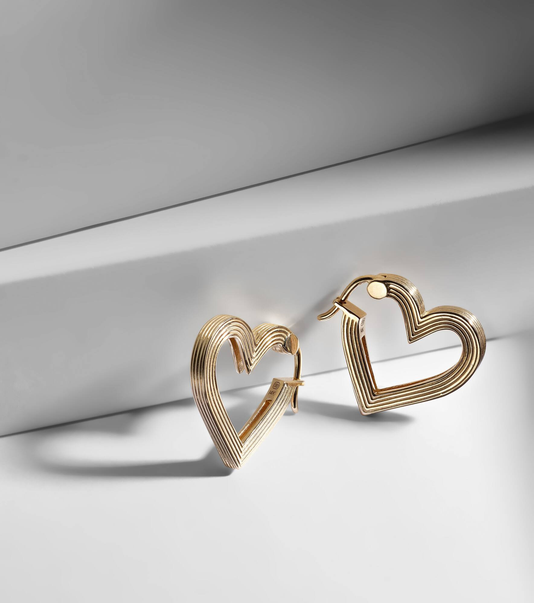 Flutted Heart 14kt white gold earrings - 5