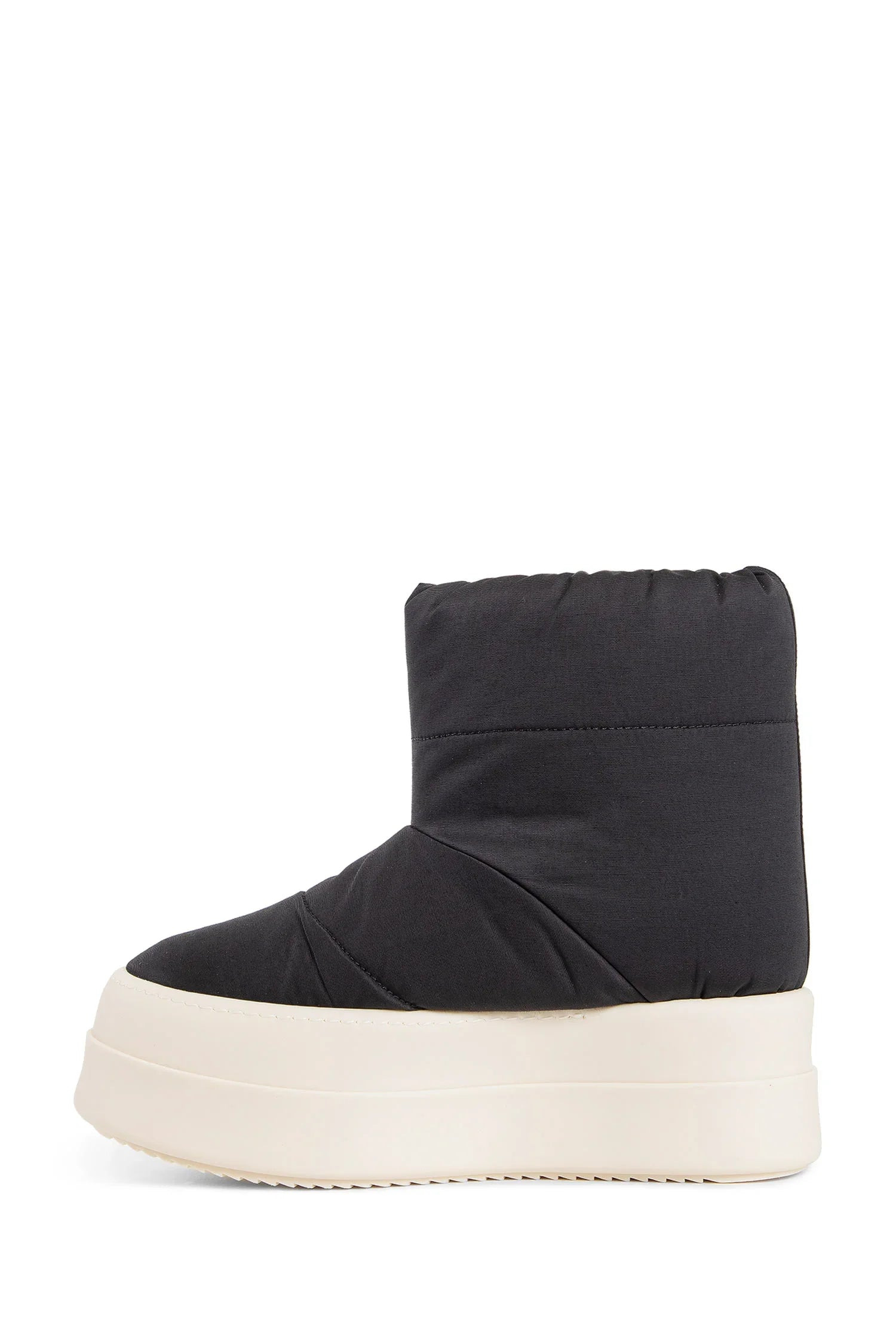 Porterville-Mega-Bumper-Lunar-Boots - 4