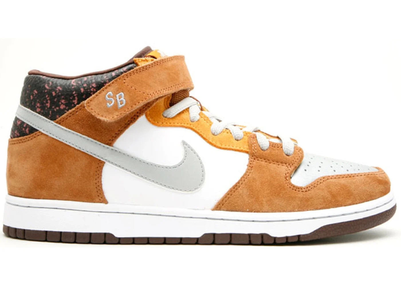 Nike SB Dunk Mid Fender Bass - 1