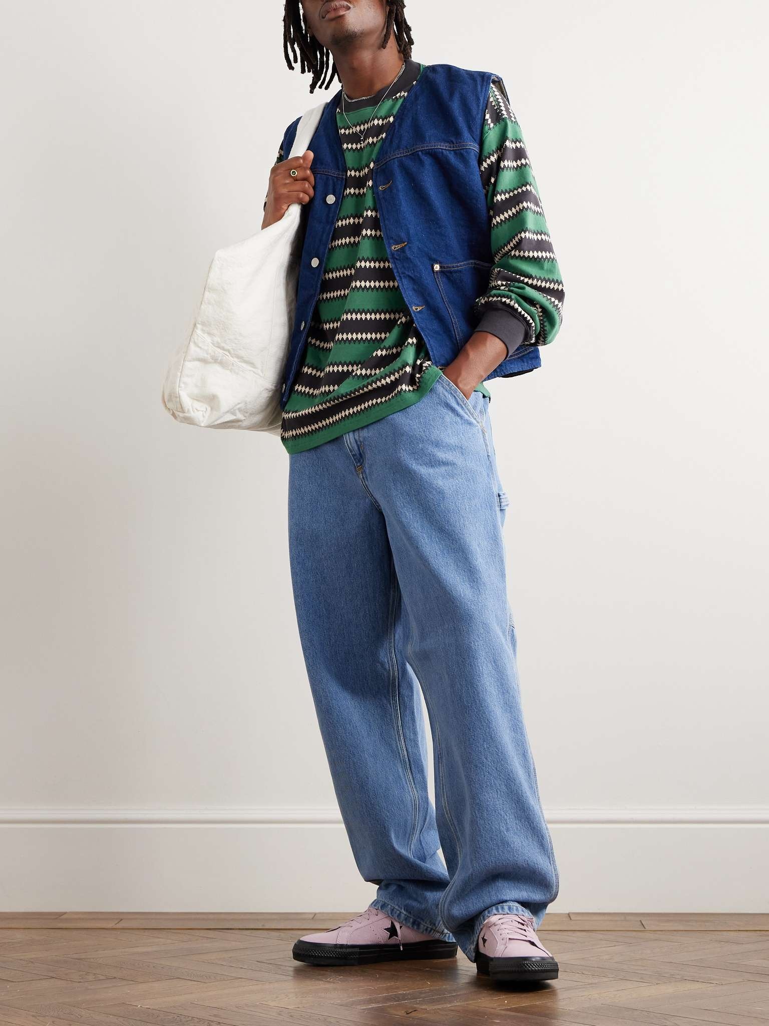 Single Knee Straight-Leg Jeans - 2